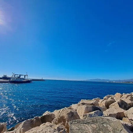 1ª Linea Playa * Cambrils