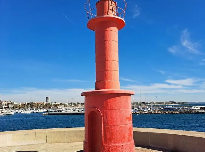 1ª Linea Playa アパート カンブリルス